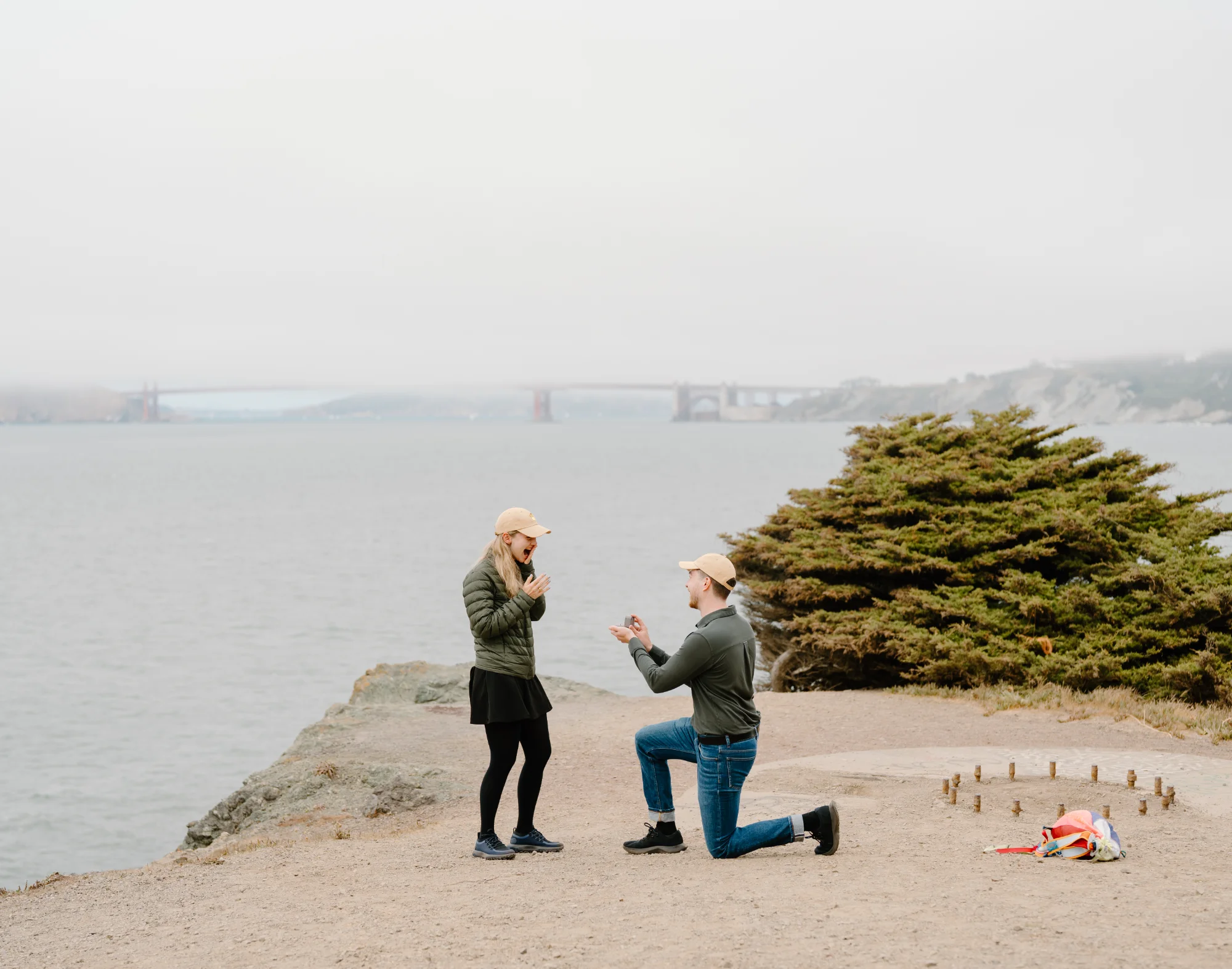 Matt proposing to Amélie at Lands End